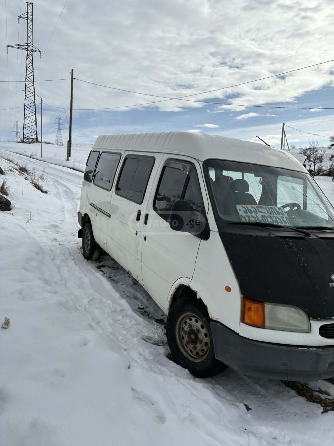 Ford Transit 1996 — photo 2
