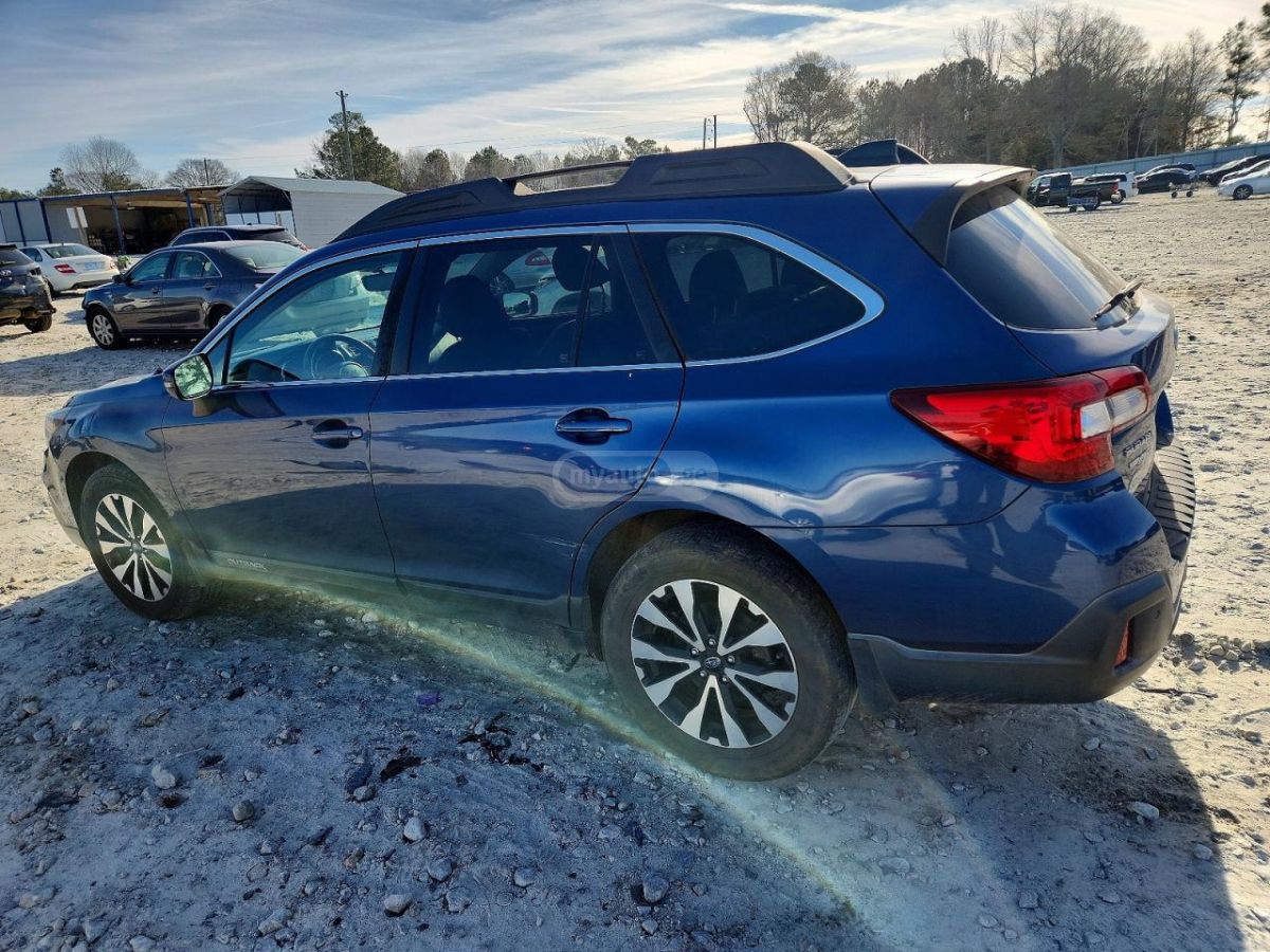 Subaru Outback 2019 — photo 2