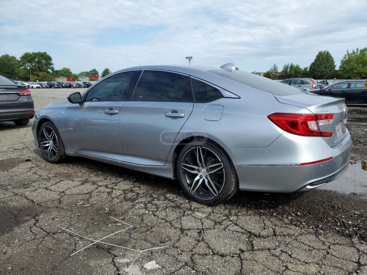 Honda Accord 2022 — photo 2