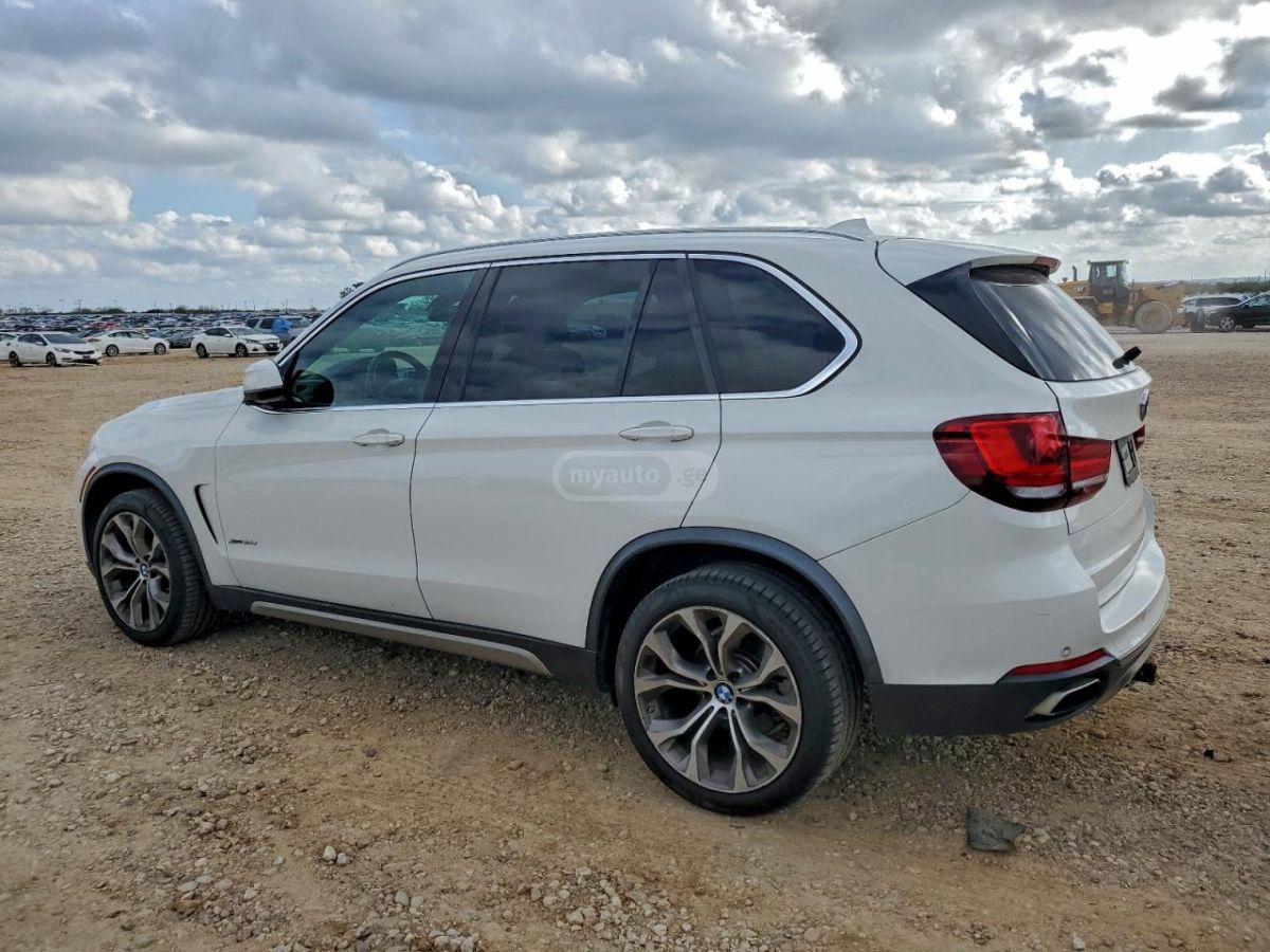 BMW X5 2018 — photo 2