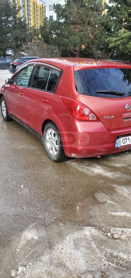 Nissan Tiida 2004 — photo 2
