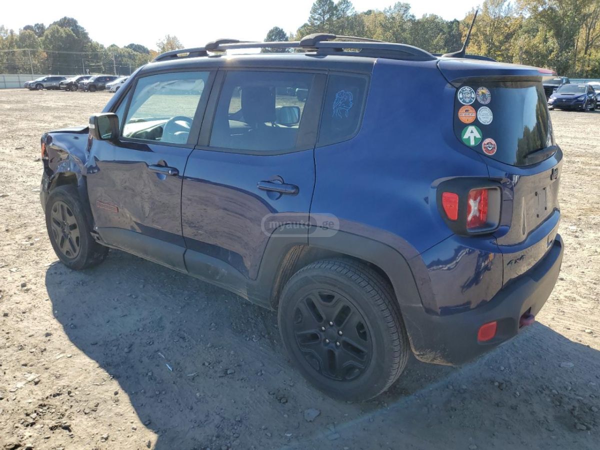 Jeep Renegade 2018 — photo 2