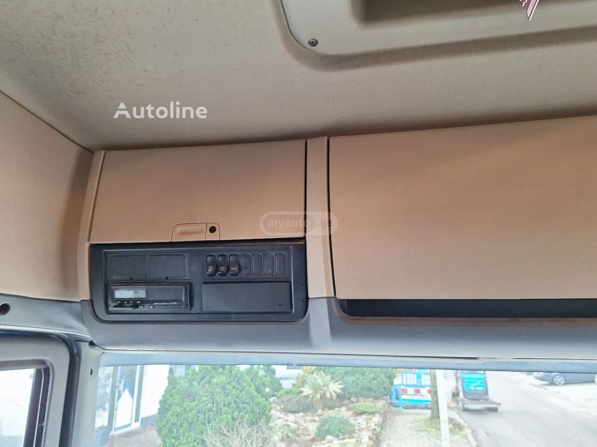 Saab 400 2018 — photo 2