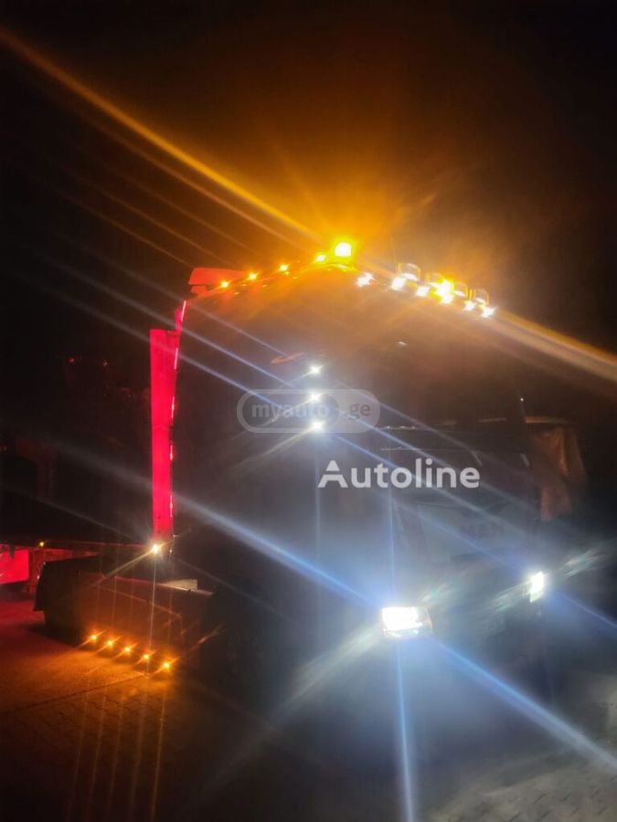 Isuzu TGX 2019 — photo 2