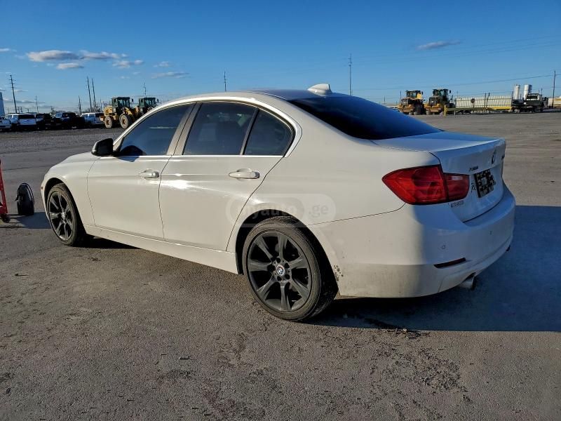 BMW 335 2015 — photo 2