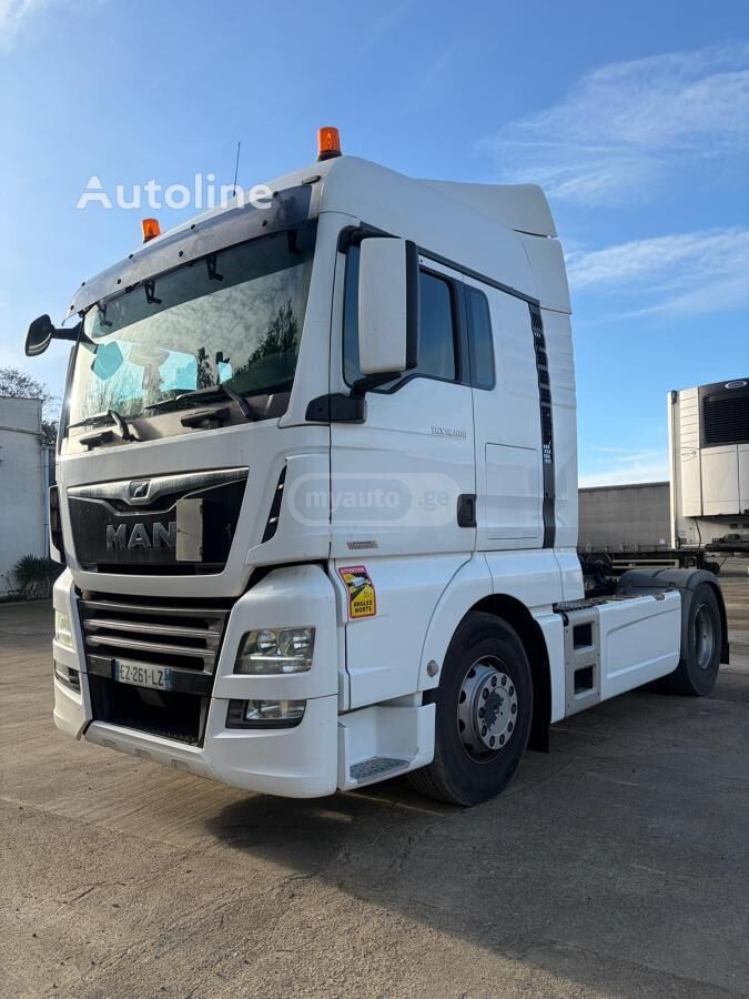 Isuzu TGX 2018 — photo 2