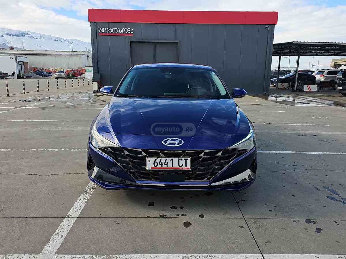Hyundai Elantra 2023 — photo 2
