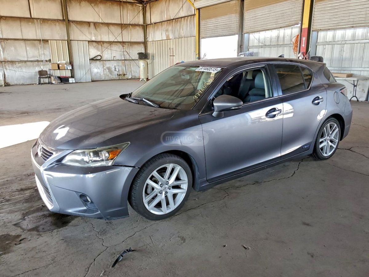 Lexus CT 200 h