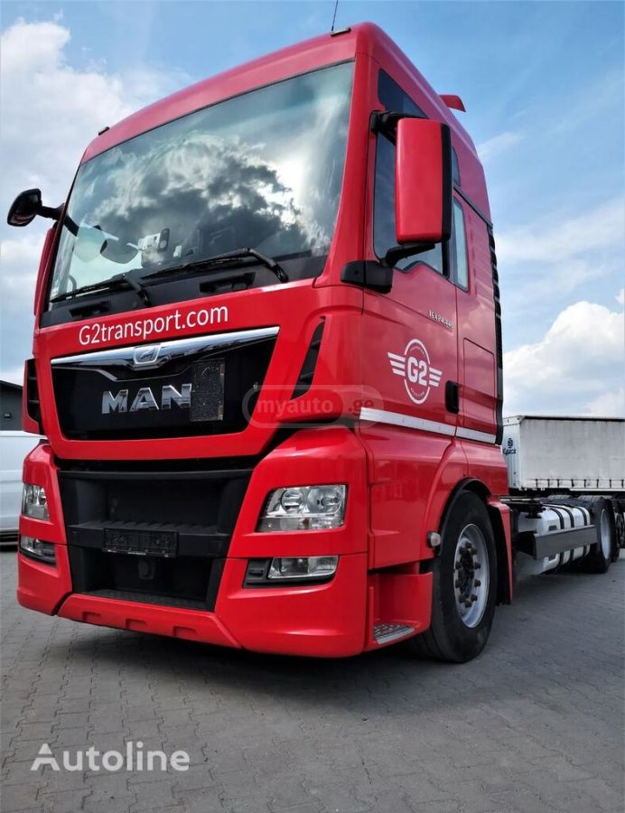 Isuzu TGX