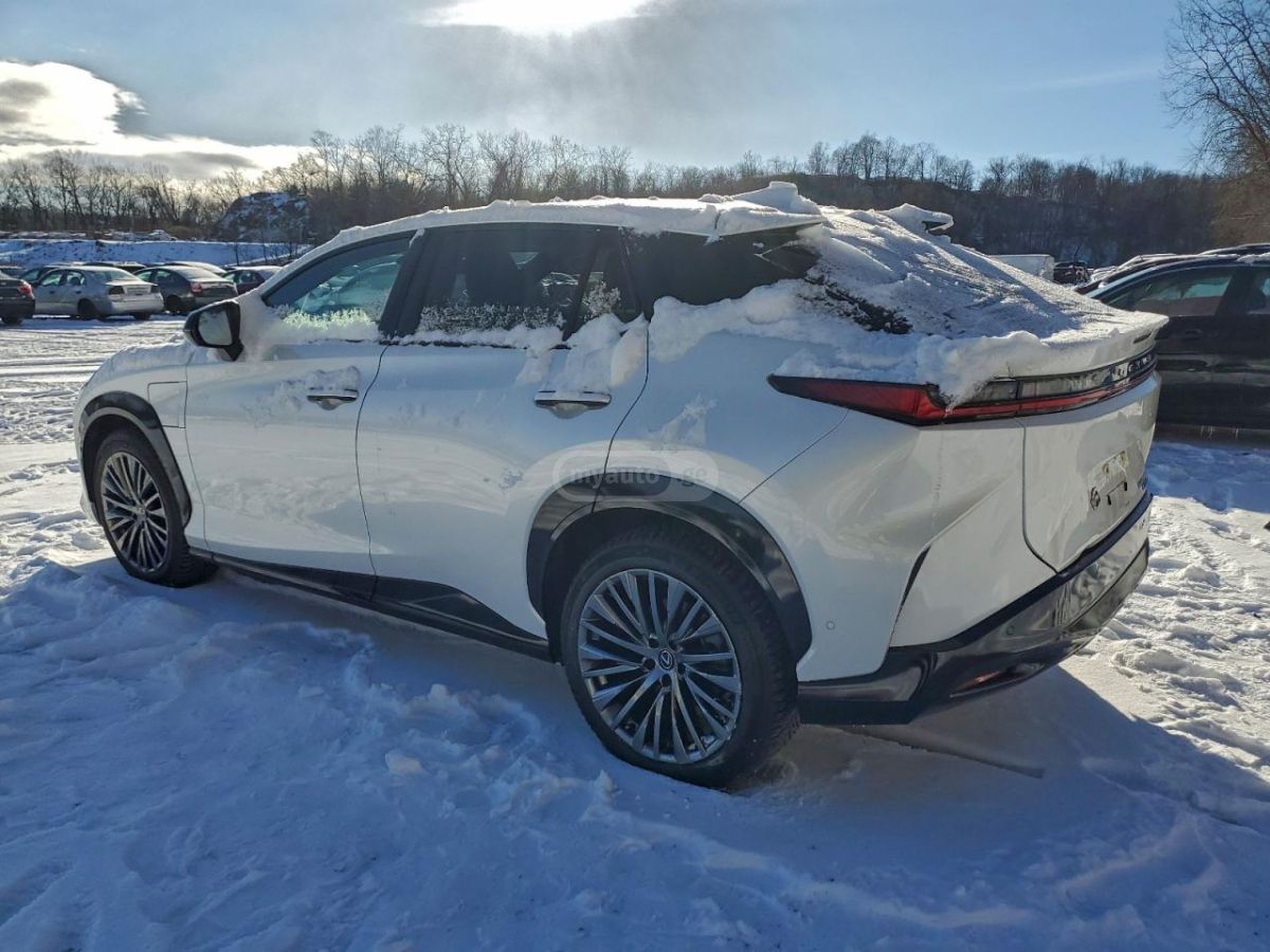 Lexus RZ 450e 2023 — photo 2