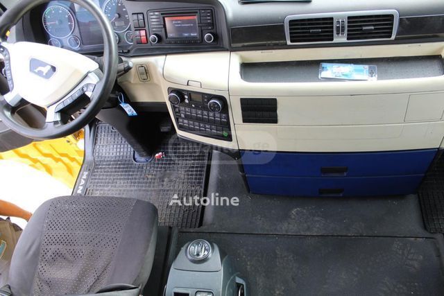 Isuzu TGX 2016 — photo 2