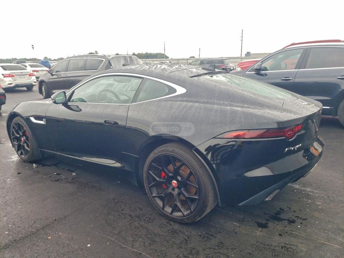 Jaguar F-TYPE 2019 — photo 2