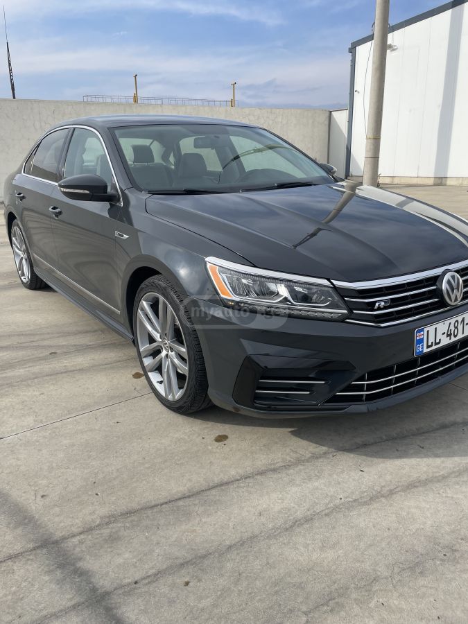 Volkswagen Passat 2017 — photo 2