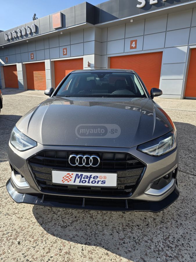 Audi A4 2019 — photo 2