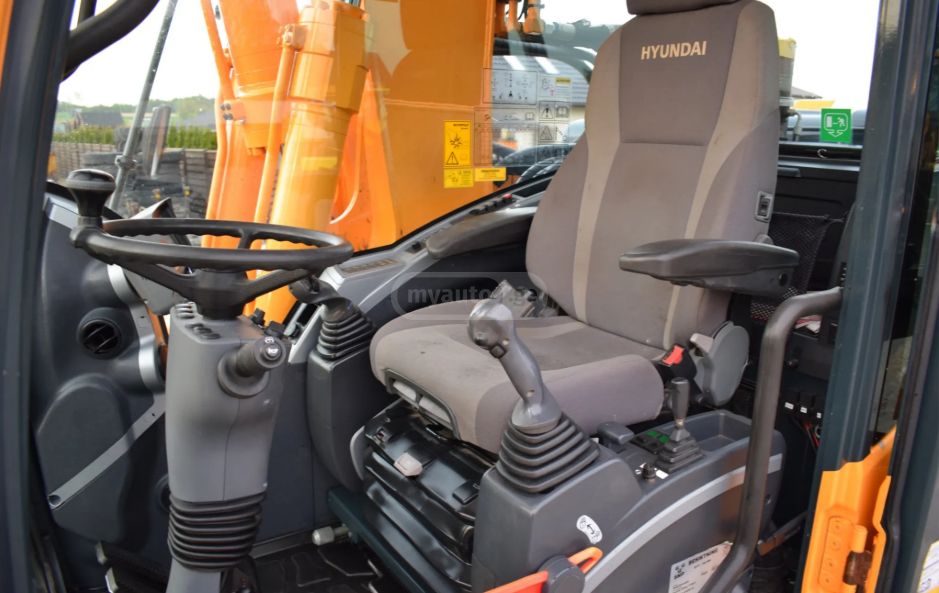 Hyundai R 170 W-9 2012 — photo 2