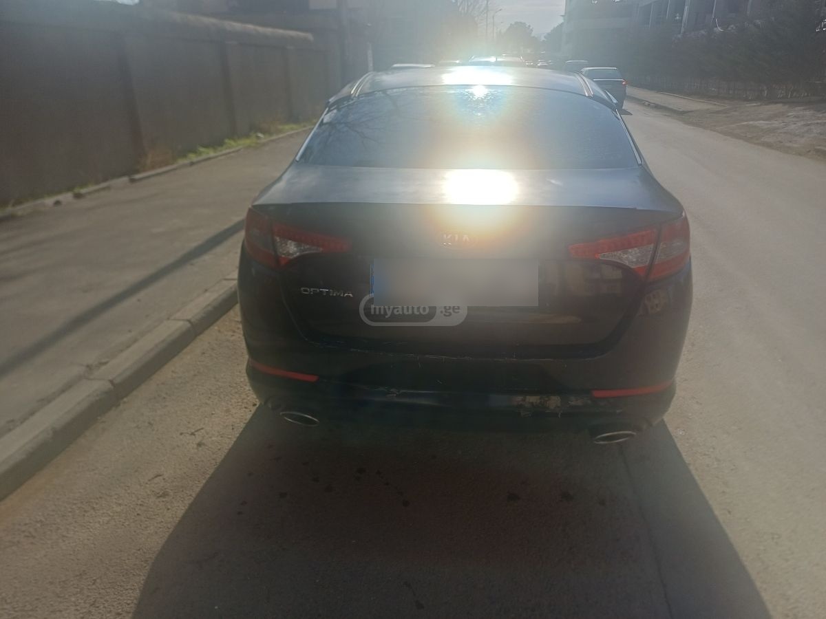 Kia Optima 2012 — photo 2