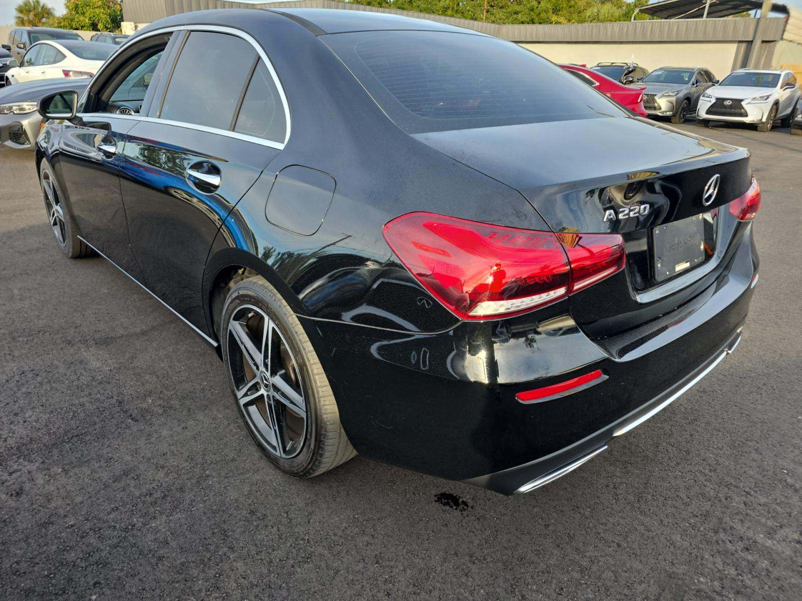 Mercedes-Benz A 220 2019 — photo 2