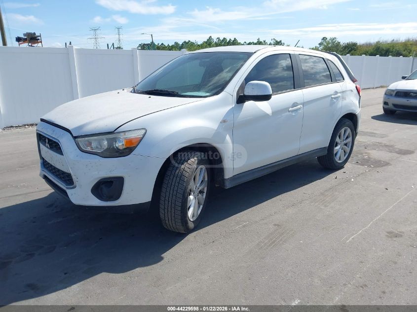 Mitsubishi Outlander 2015 — photo 2