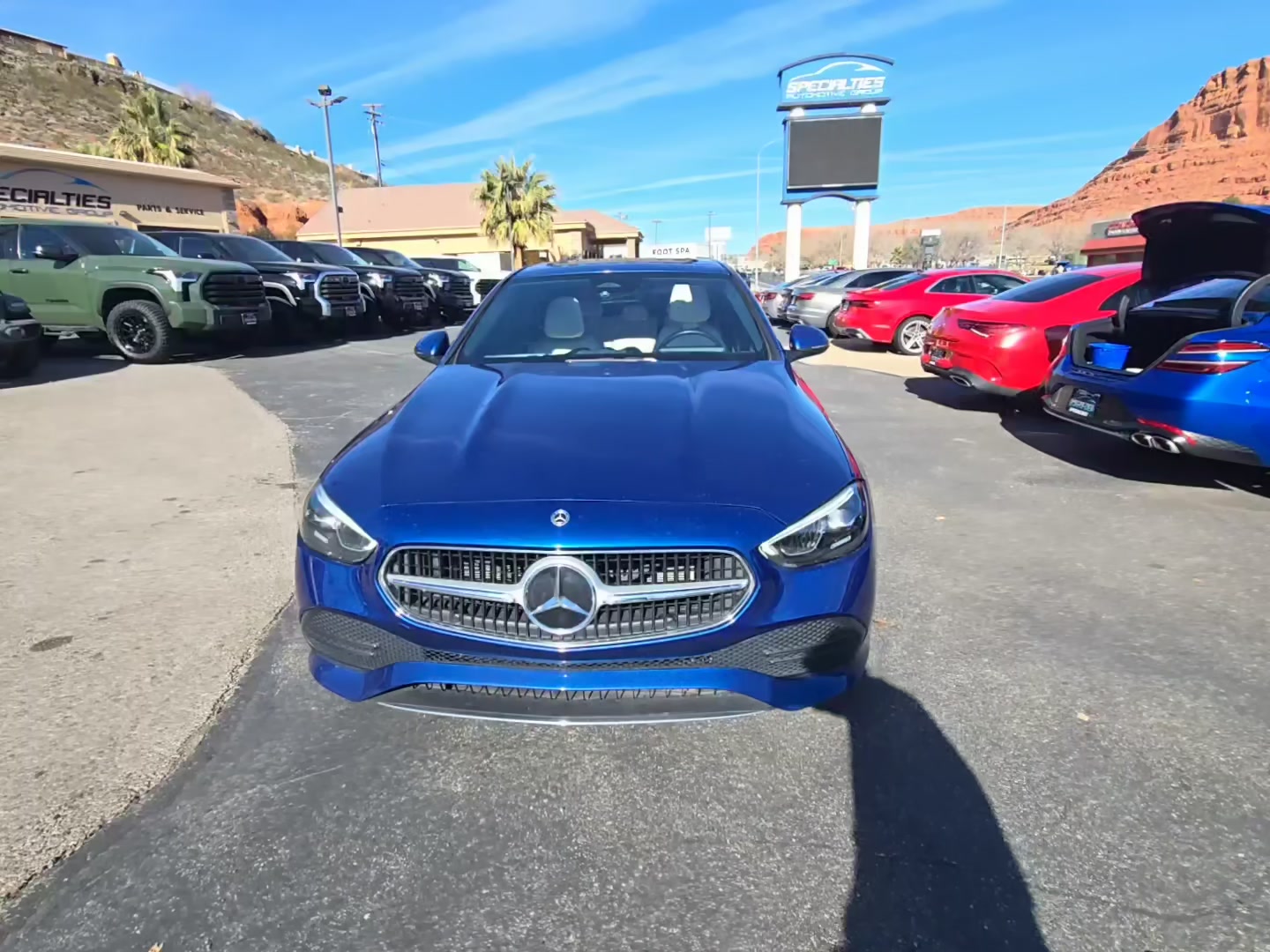 Mercedes-Benz C 300 2023 — photo 2