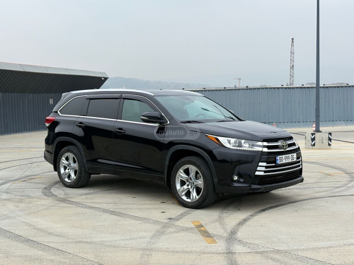 Toyota Highlander 2018 — photo 2