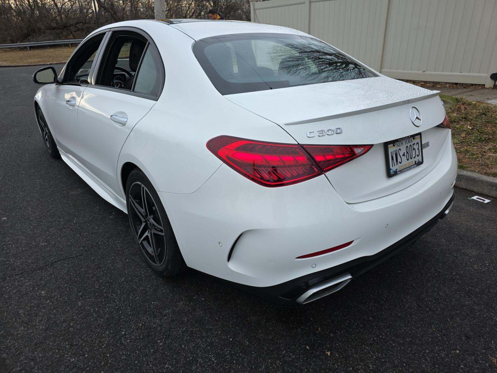 Mercedes-Benz C 300 2022 — photo 2