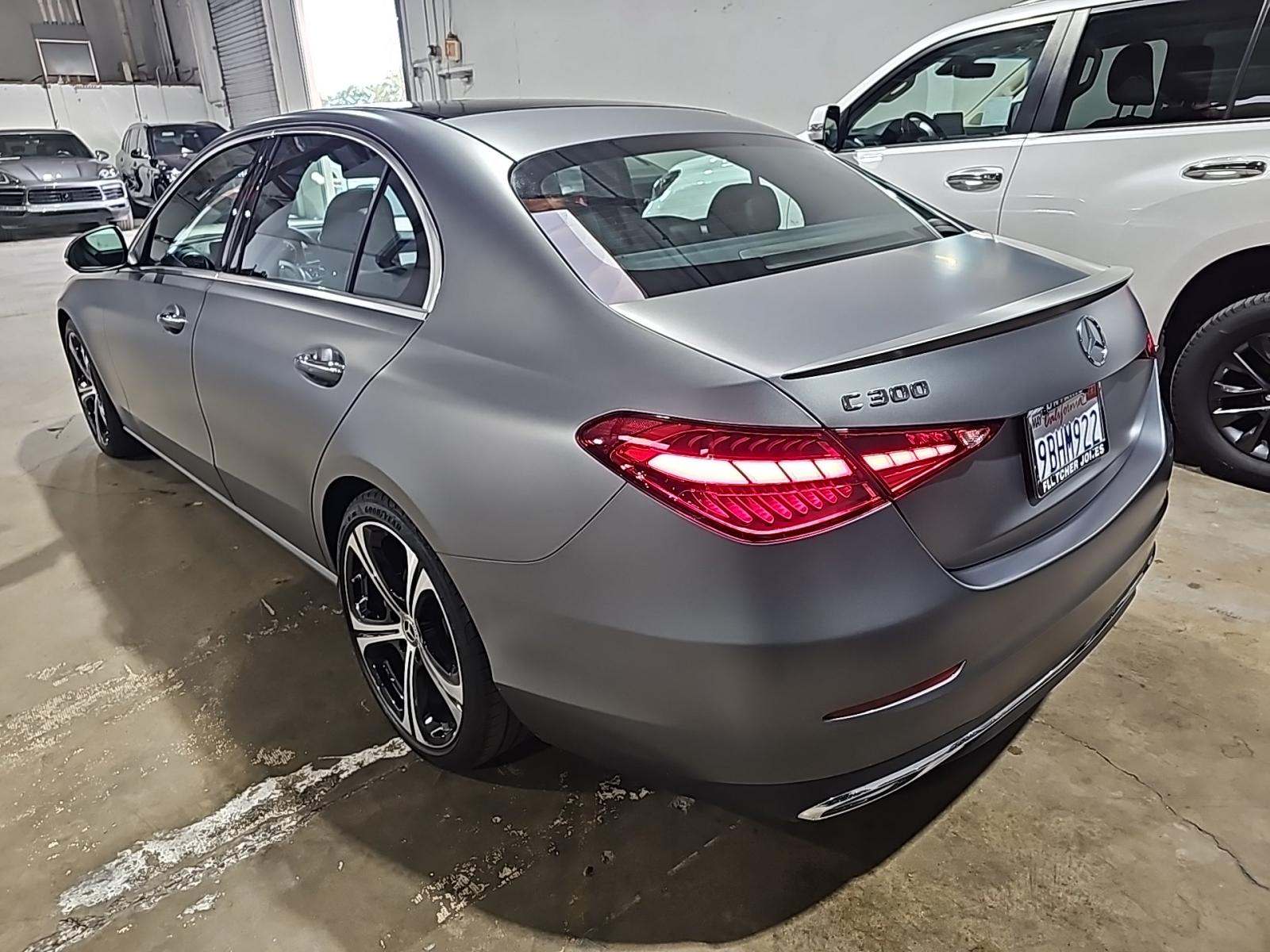 Mercedes-Benz C 300 2022 — photo 2