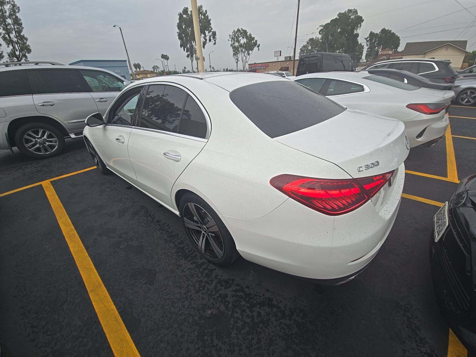 Mercedes-Benz C 300 2022 — photo 2