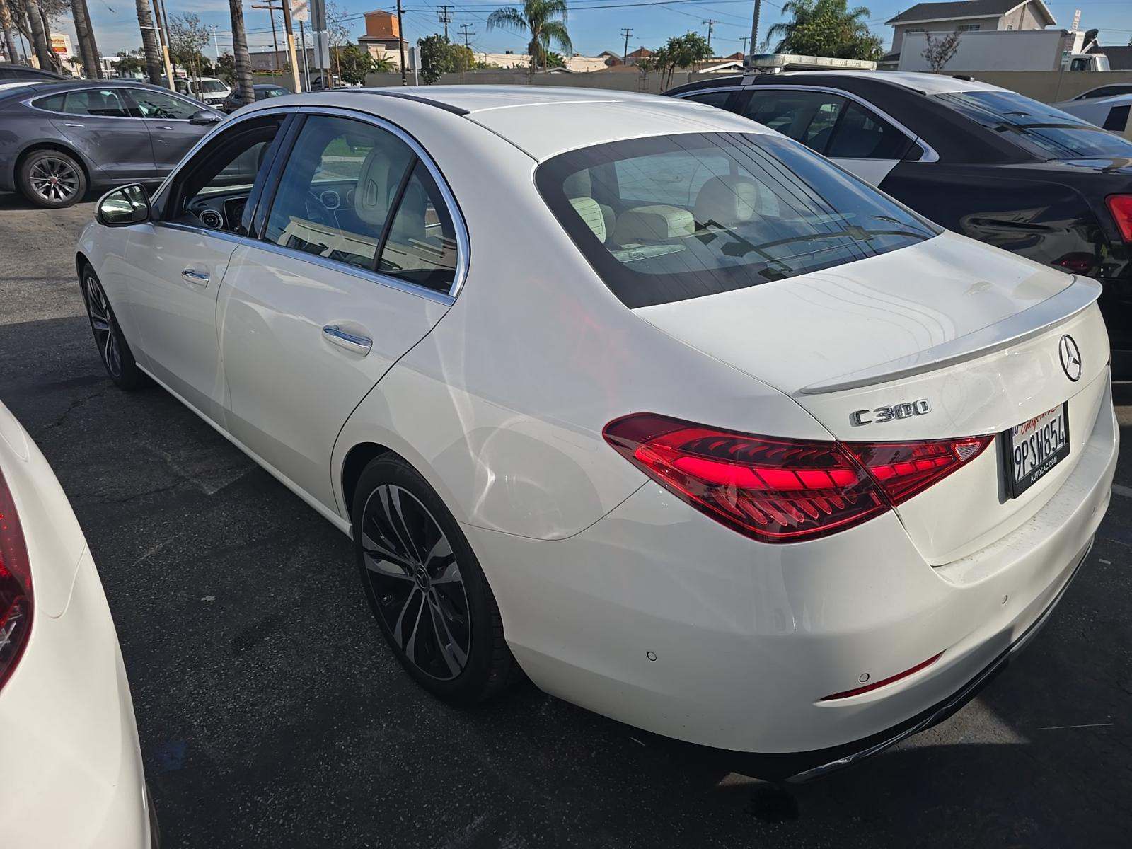 Mercedes-Benz C 300 2022 — photo 2