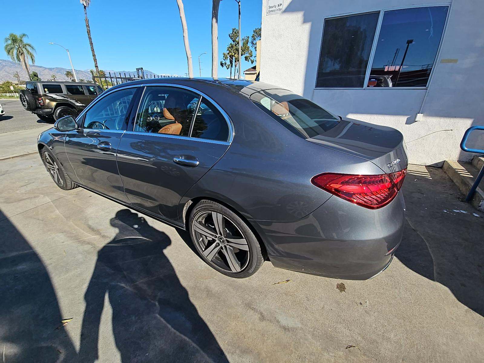Mercedes-Benz C 300 2022 — photo 2