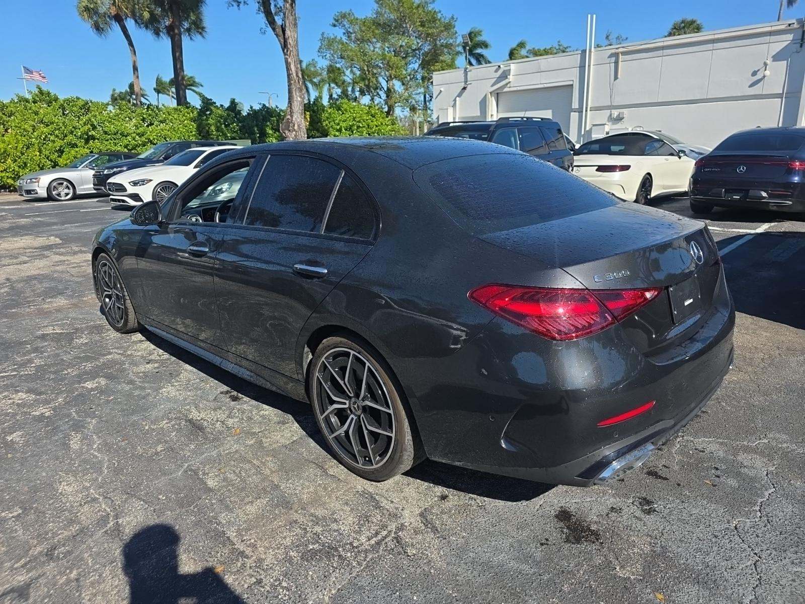 Mercedes-Benz C 300 2023 — photo 2