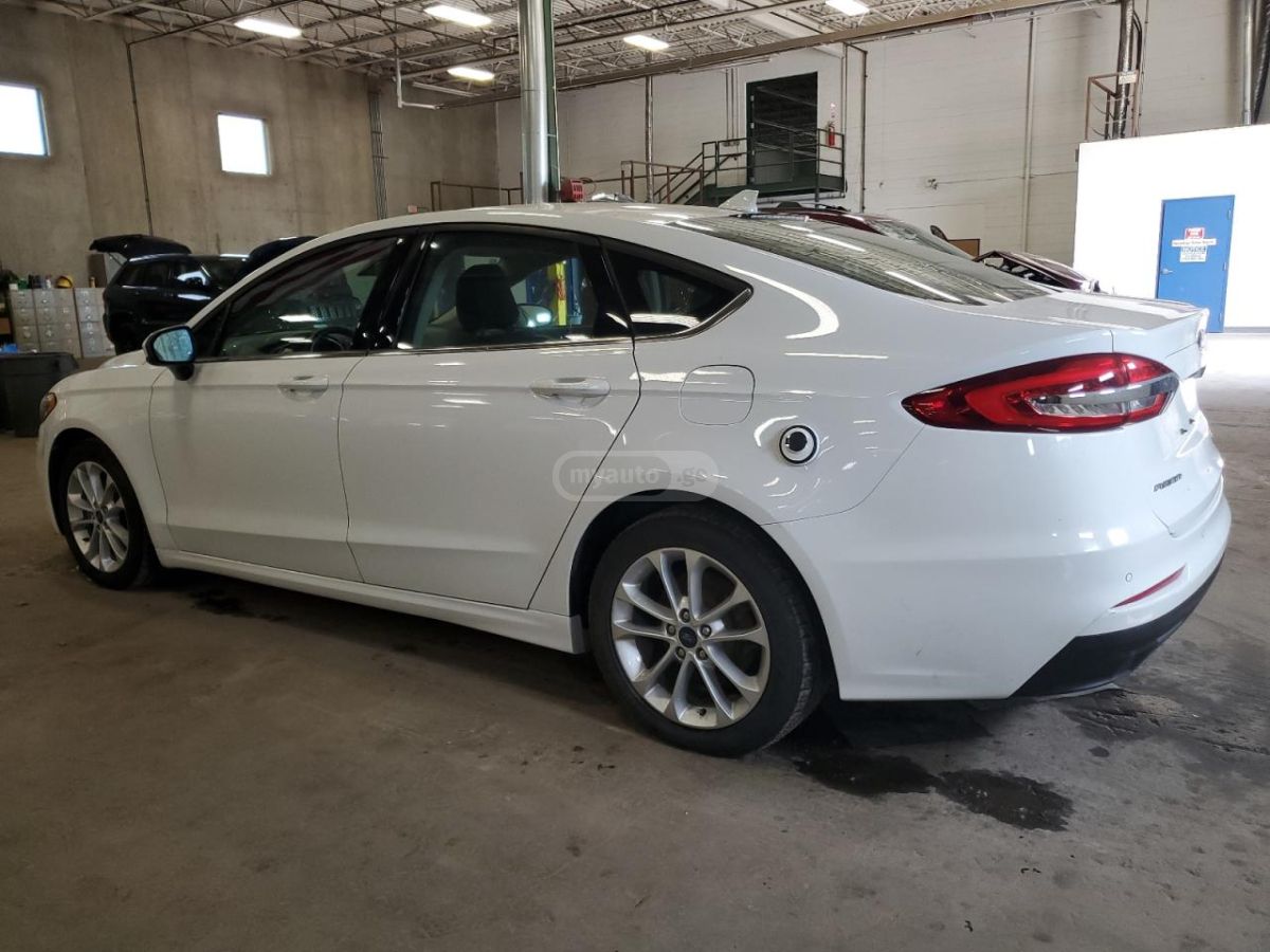Ford Fusion 2020 — photo 2