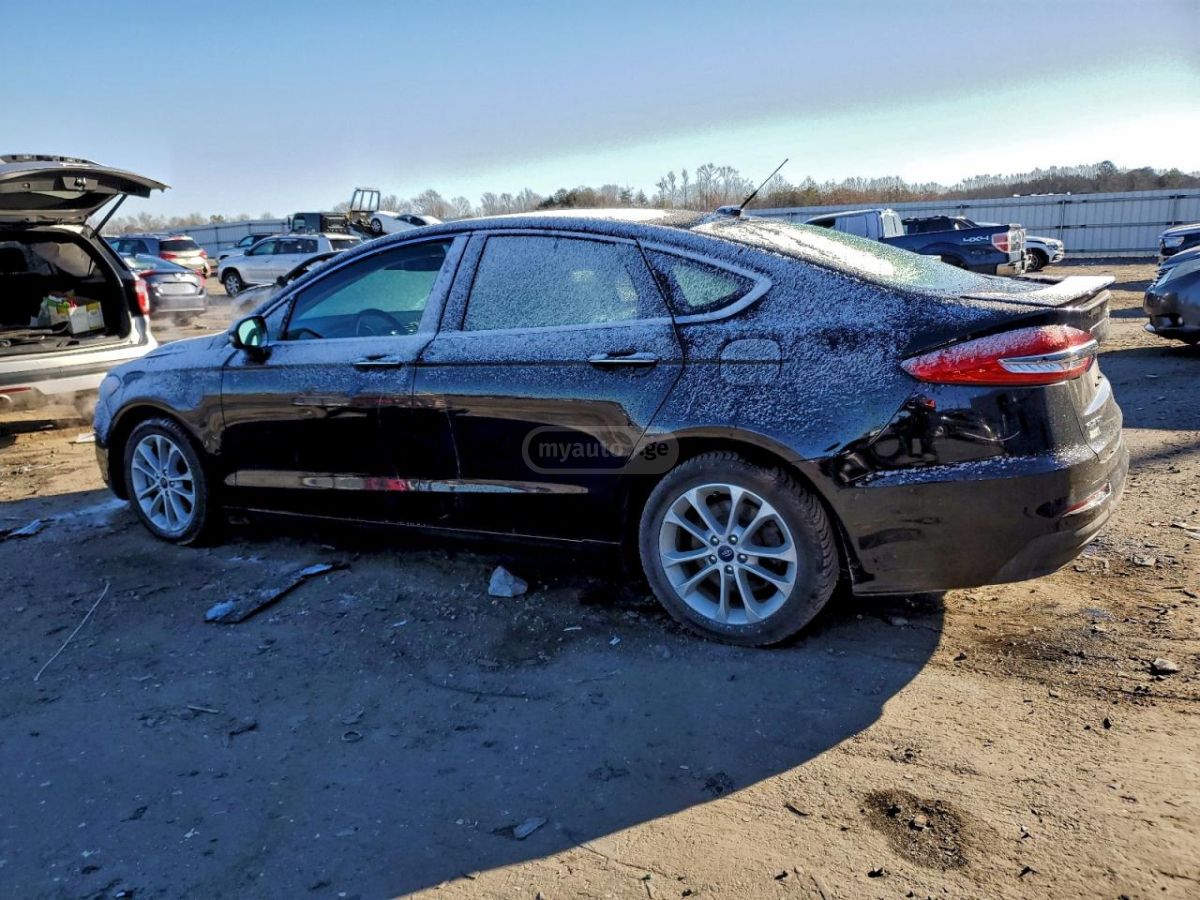 Ford Fusion 2020 — photo 2