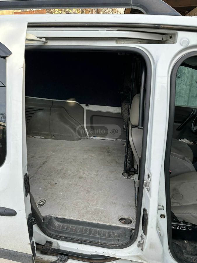 Renault Kangoo 2009 — photo 2
