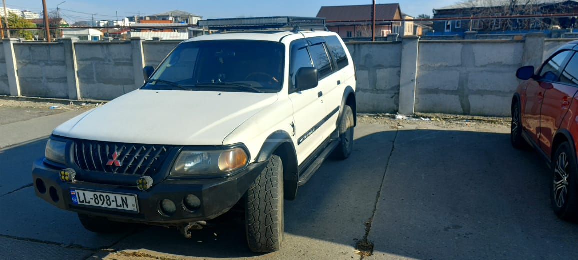 Mitsubishi Montero