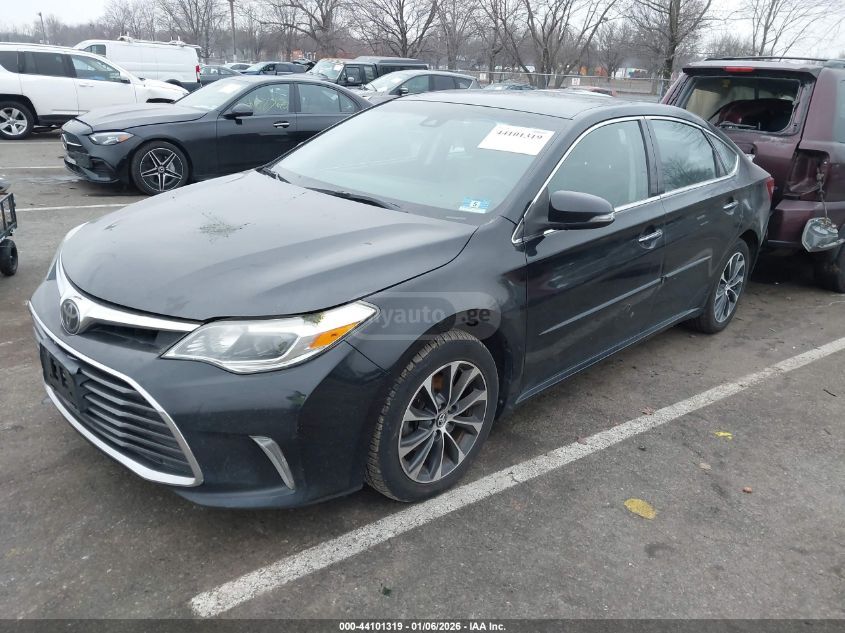 Toyota Avalon 2017 — photo 2