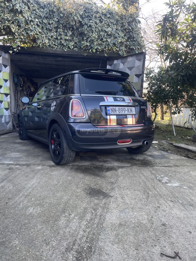 Mini Cooper 2007 — photo 2