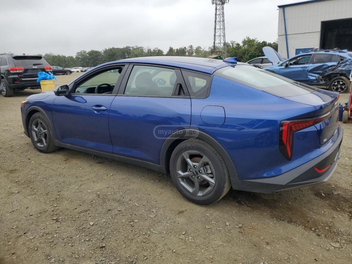Kia K4 2025 — photo 2