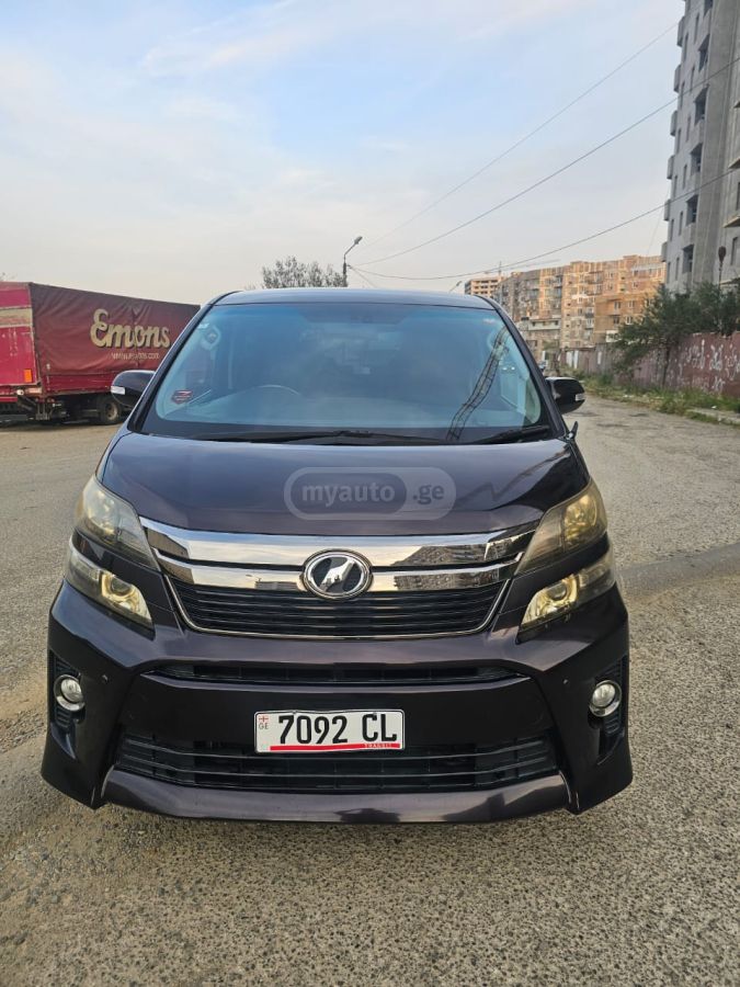 Toyota Alphard