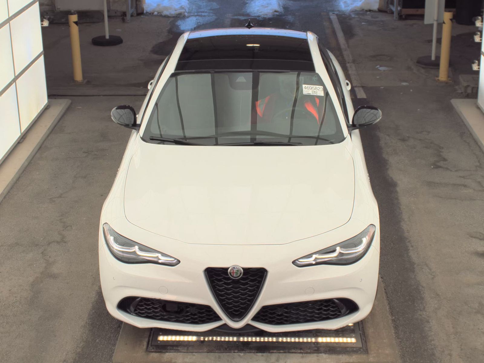 Alfa Romeo Giulia 2024 — photo 2