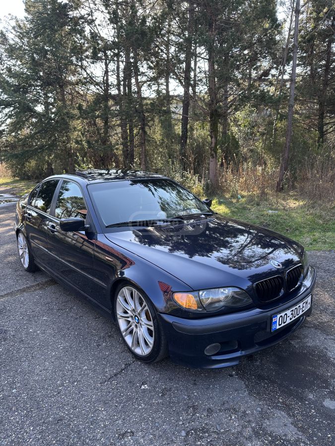BMW 330 2002 — photo 2