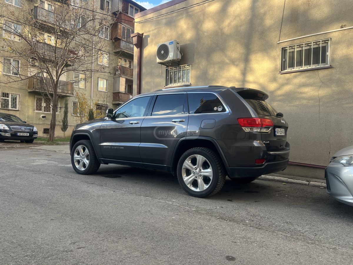 Jeep Grand Cherokee 2017 — photo 2