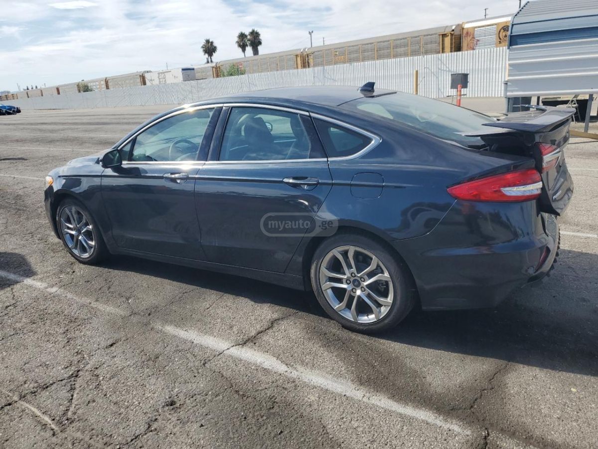 Ford Fusion 2020 — photo 2