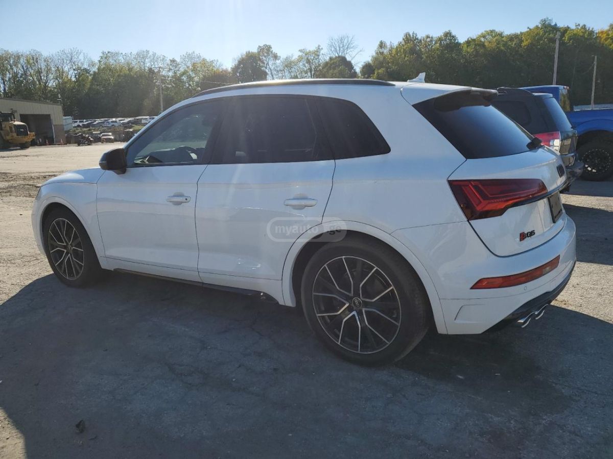 Audi SQ5 2022 — photo 2