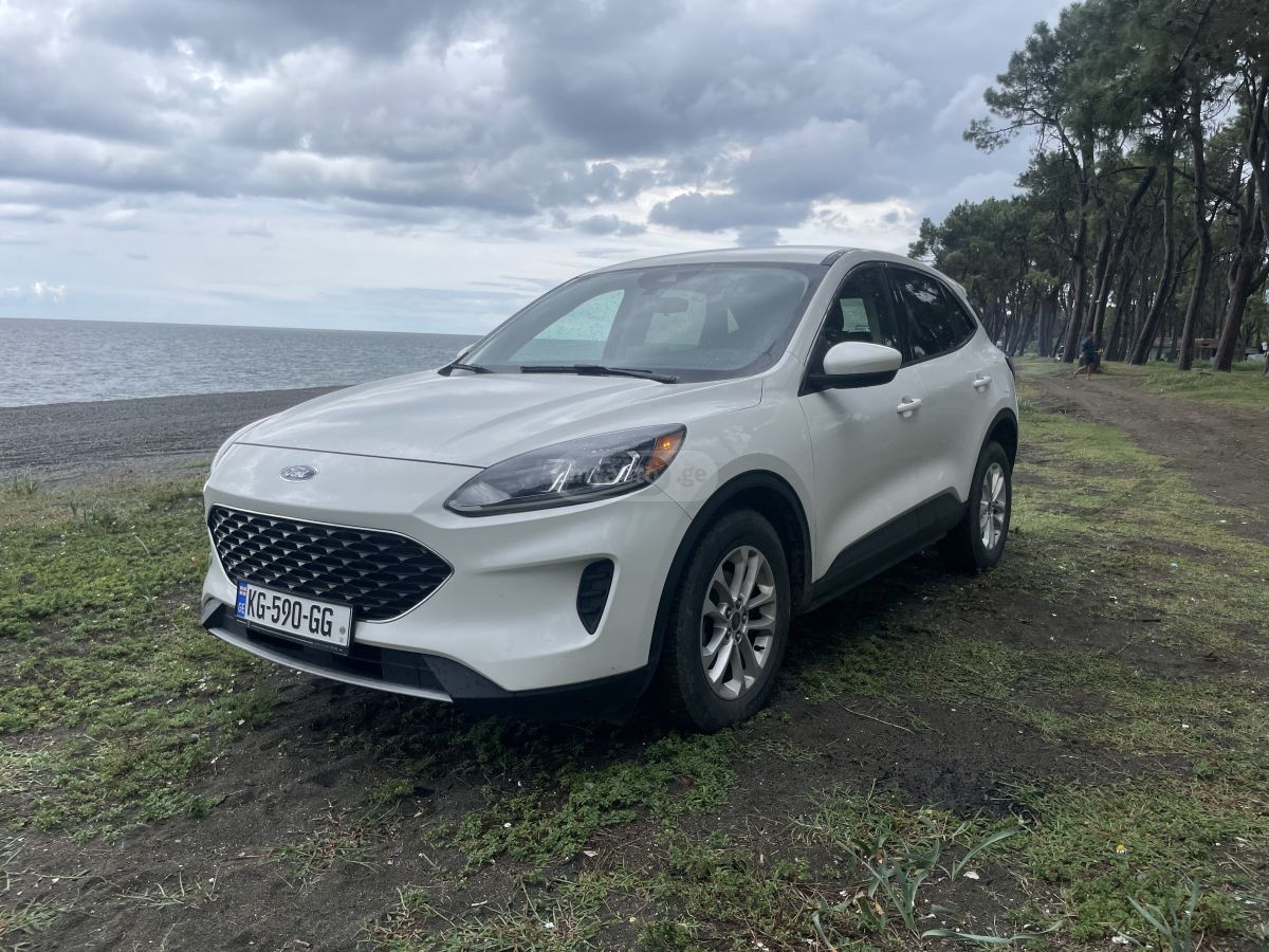 Ford Escape 2020 — photo 2