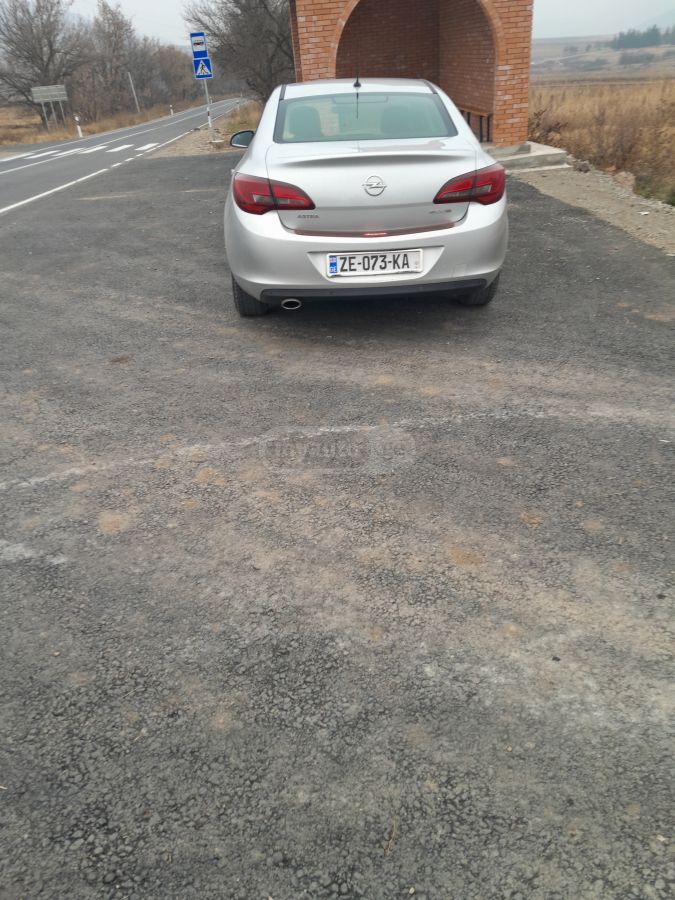 Opel Astra 2016 — photo 2