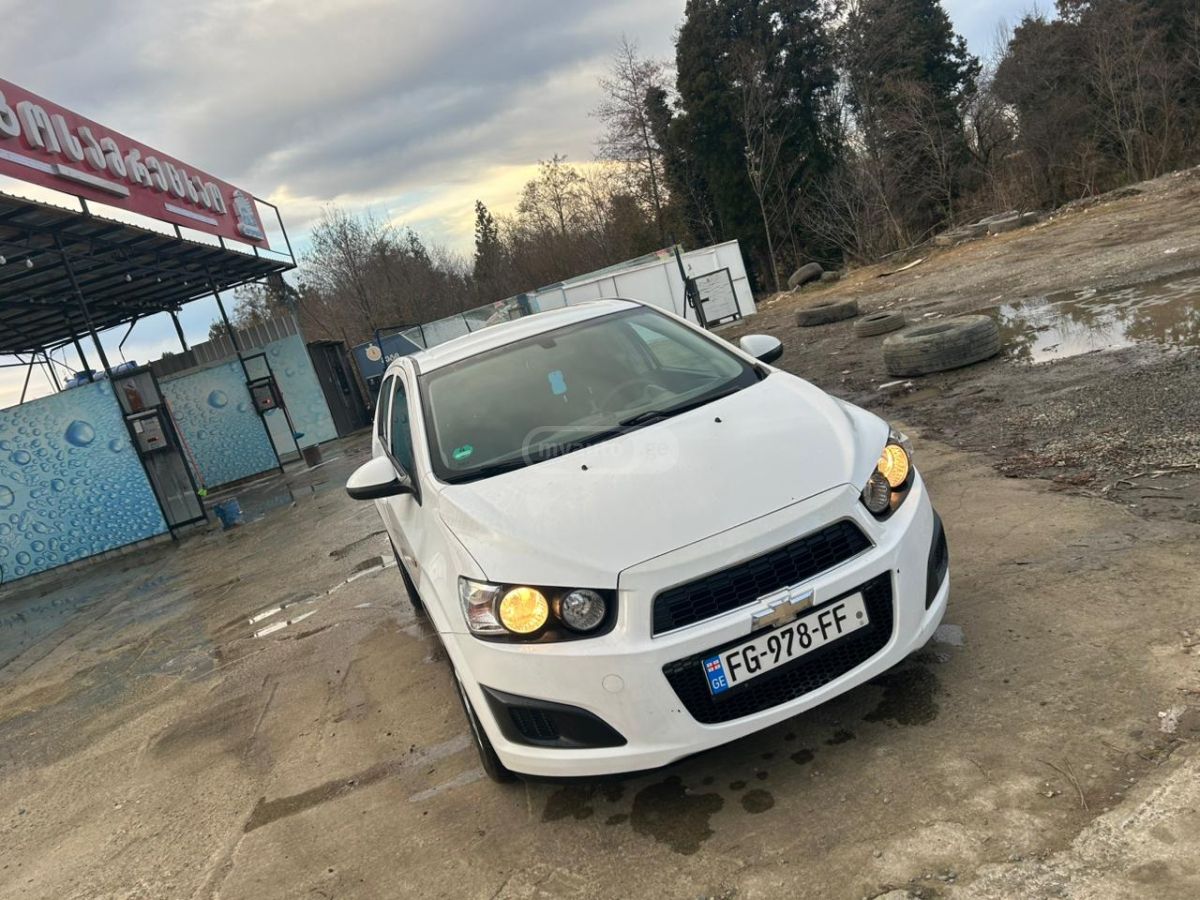 Chevrolet Aveo 2012 — photo 2