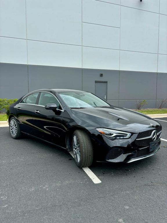 Mercedes-Benz CLA 250