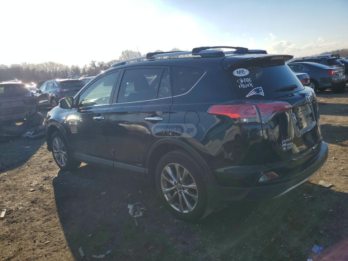 Toyota RAV4 2018 — photo 2
