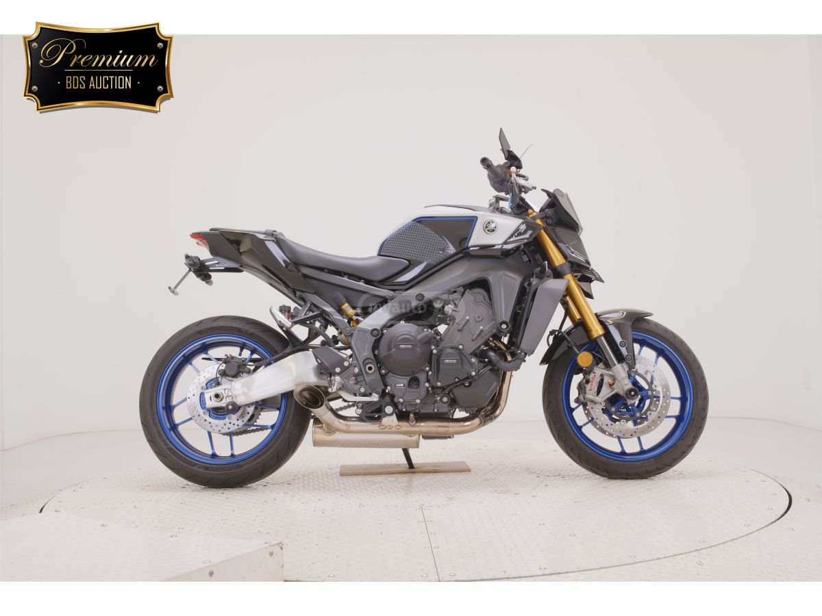 Yamaha MT-09 (FZ-09) 2024 — photo 2