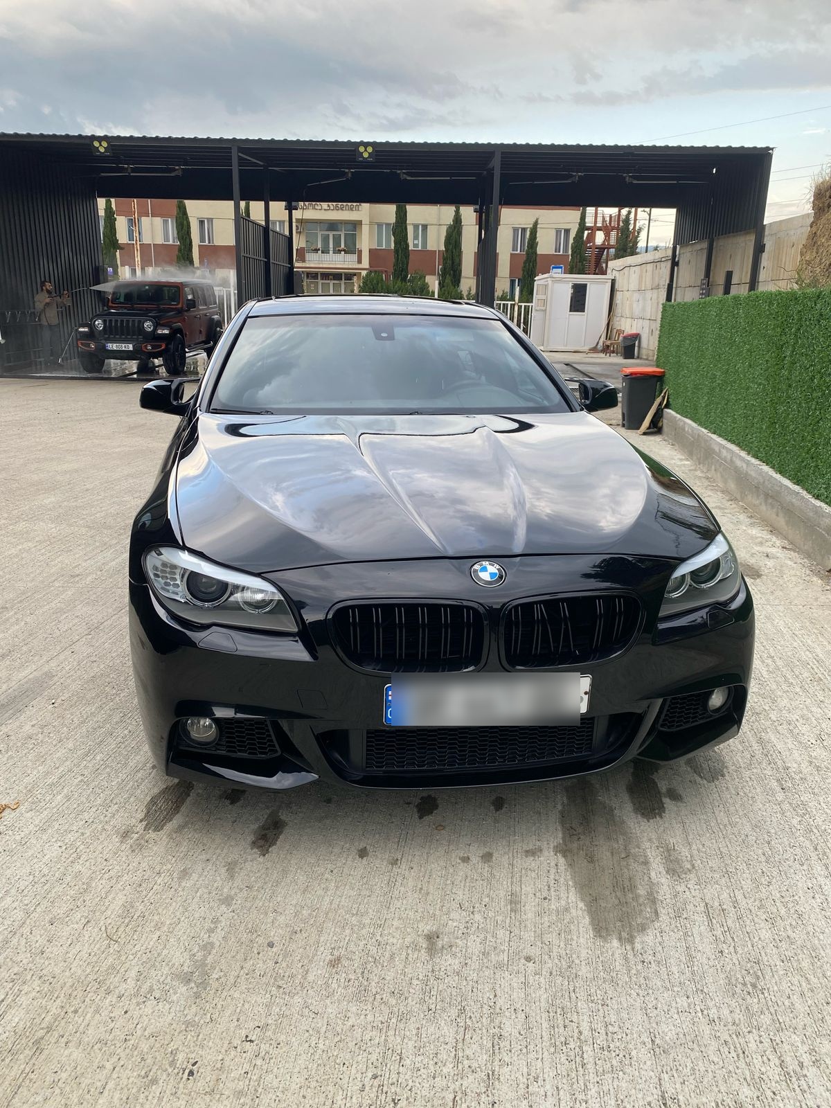 BMW 528 2011 — photo 2
